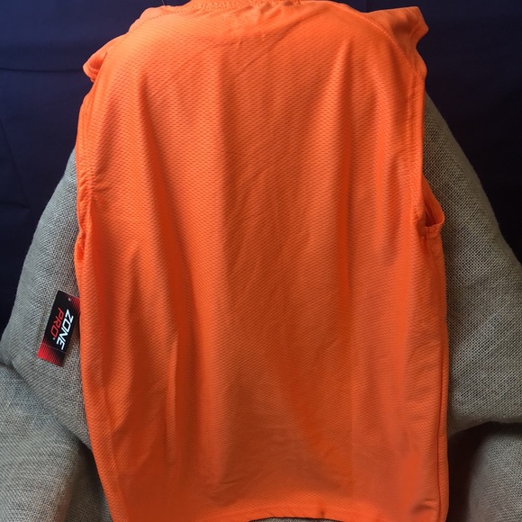 Tee Shirt - Picture 4 of 5